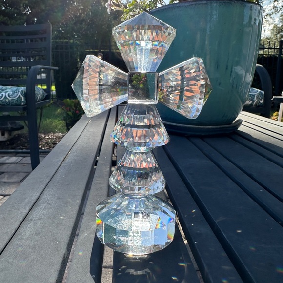 Oleg Cassini 6" CRYSTAL CROSS PAPERWEIGHT Signed - Picture 3 of 11